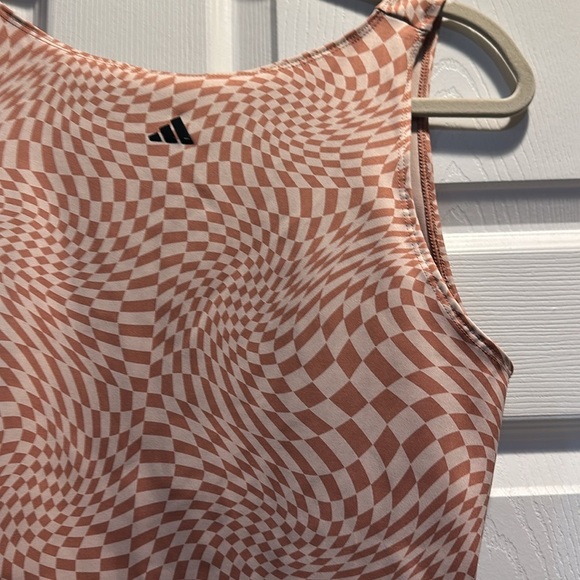 Adidas Print Clash Brown Checkered Yoga Top L Cross Low Back - Picture 5 of 8